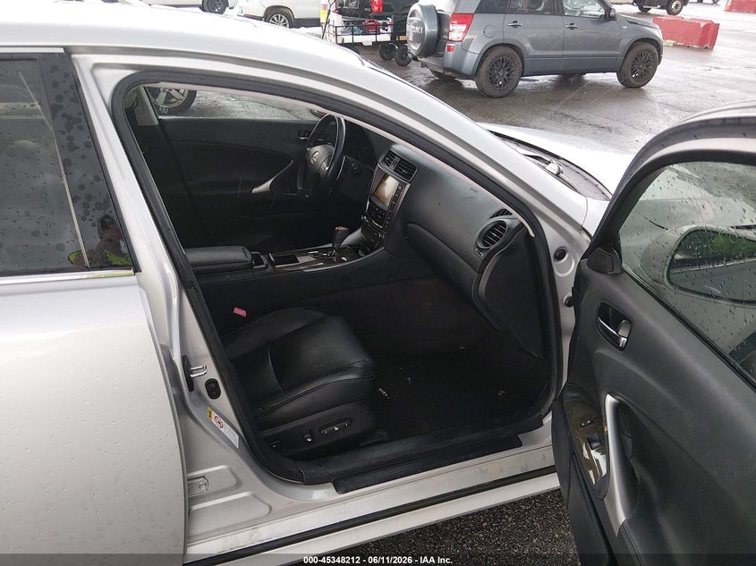 2010 Lexus Is 250 VIN JTHBF5C25A5124382 IAAI salvage auction — FRONT END, Salvage (Missouri), sold $450 on 2026-07-30 (photo 5)