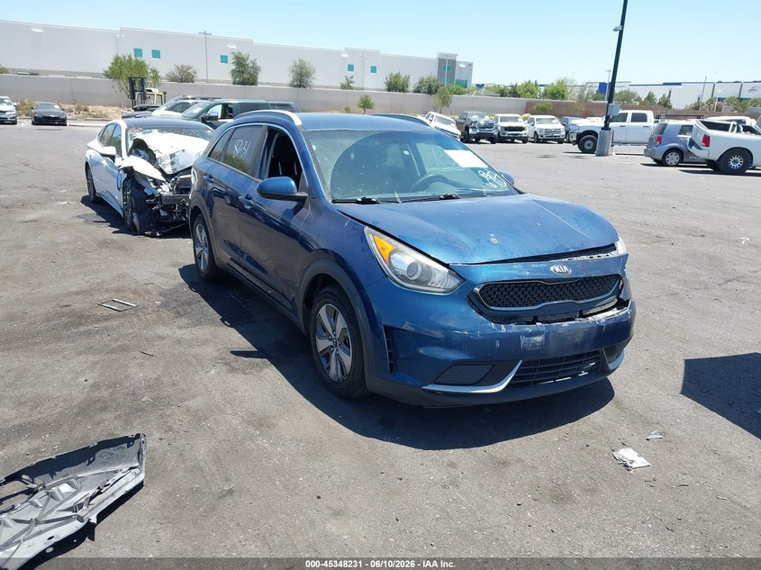 2018 Kia Niro VIN KNDCB3LC0J5157577 IAAI salvage auction — FRONT END, Salvage Title, sold $900 on 2026-07-31 (photo 1)
