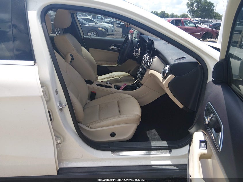2018 Mercedes-benz Gla-klasse VIN WDCTG4EB4JJ452212 IAAI salvage auction — WATER/FLOOD, Salvage (Louisiana), sold $2,750 on 2026-08-12 (photo 5)