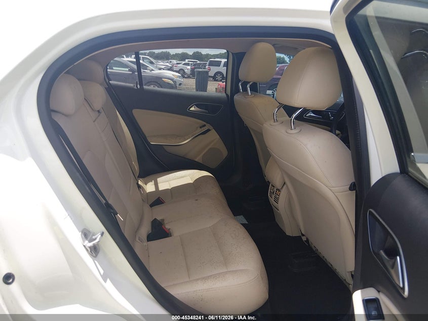 2018 Mercedes-benz Gla-klasse VIN WDCTG4EB4JJ452212 IAAI salvage auction — WATER/FLOOD, Salvage (Louisiana), sold $2,750 on 2026-08-12 (photo 8)