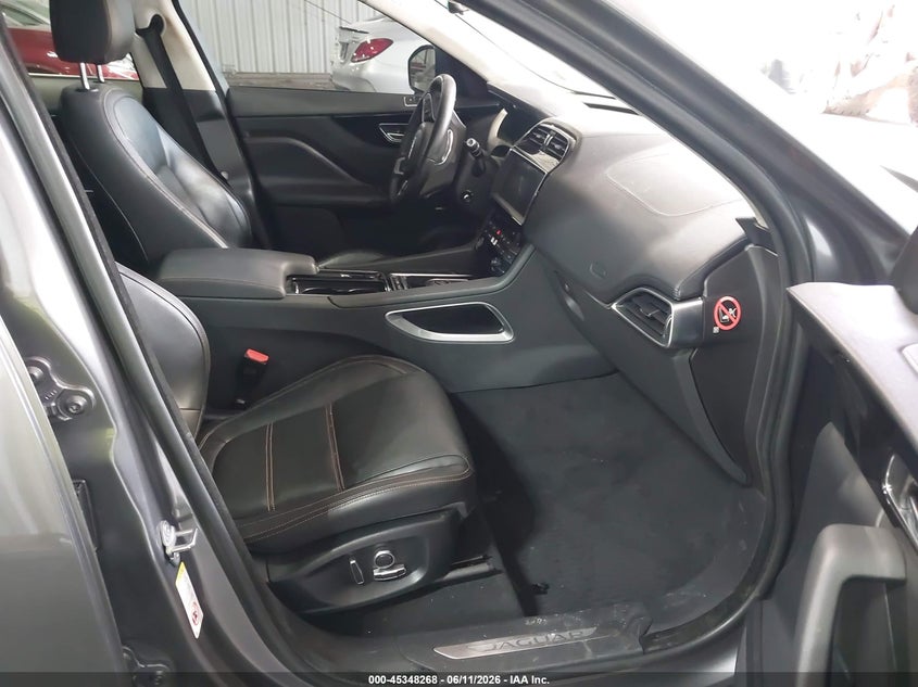 2019 Jaguar F-pace VIN SADCK2FX0KA352231 IAAI salvage auction — FRONT END, Salvage Title, sold $3,300 on 2026-07-23 (photo 5)