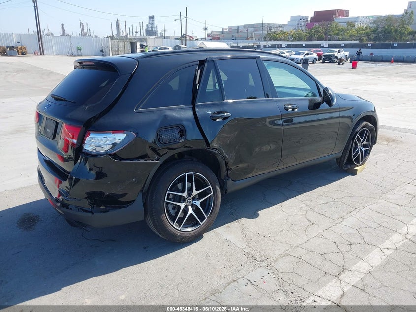 2019 Mercedes-benz Glc VIN WDC0G4JB6KV149547 IAAI salvage auction — RIGHT SIDE, Salvage (California), sold $5,500 on 2026-07-08 (photo 4)