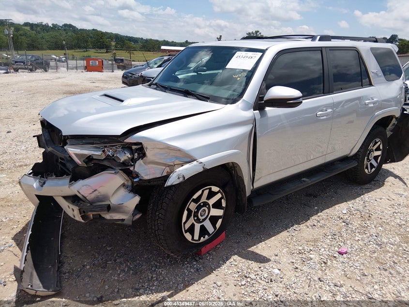 2019 Toyota 4runner VIN JTEBU5JR1K5706872 IAAI salvage auction — FRONT END, Salvage (Arkansas), sold $9,350 on 2026-07-09 (photo 2)