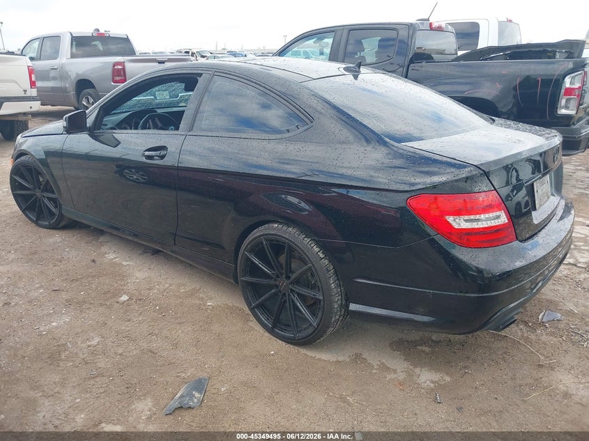 2014 Mercedes-benz C-klasse VIN WDDGJ4HB5EG280074 IAAI salvage auction — RIGHT SIDE, Original (Texas), sold $1,125 on 2026-07-29 (photo 3)