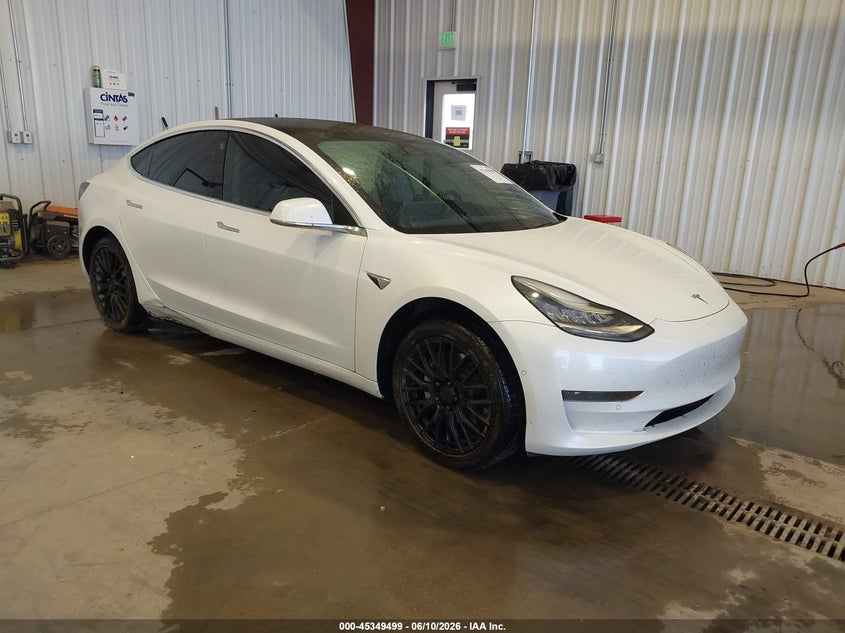 2020 Tesla Model 3 VIN 5YJ3E1EA2LF632820 IAAI salvage auction — LEFT REAR, Salvage Title, sold $5,600 on 2026-07-30 (photo 1)