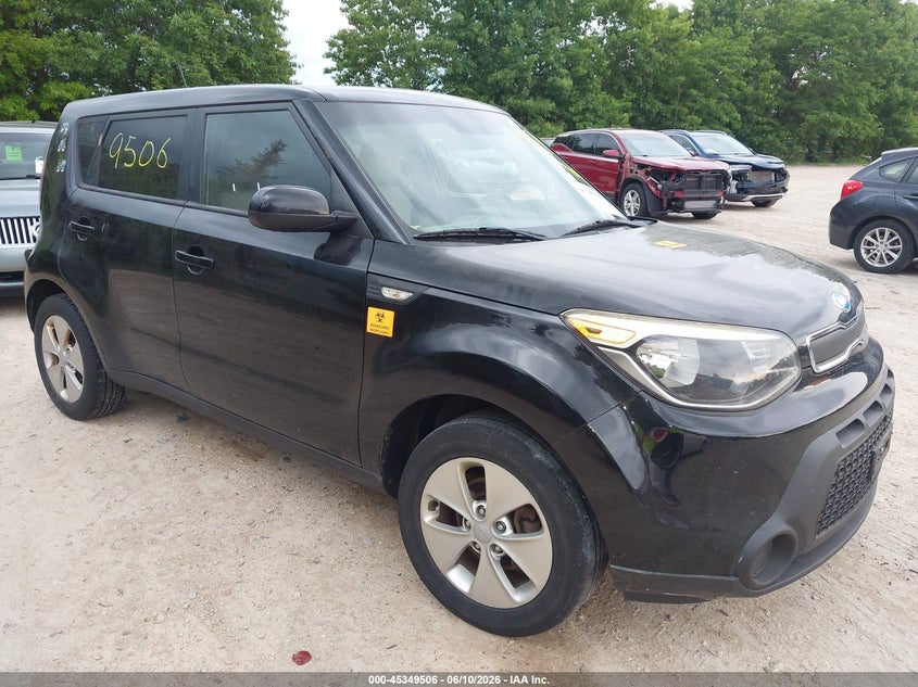 2014 Kia Soul VIN KNDJN2A2XE7725749 IAAI salvage auction — NORMAL WEAR, Clear-Endorsement (Wisconsin), sold $375 on 2026-07-15 (photo 1)