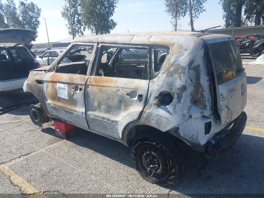 2013 Kia Soul VIN KNDJT2A56D7558594 IAAI salvage auction — TOTAL BURN, Salvage Title, sold $25 on 2026-07-21 (photo 3)