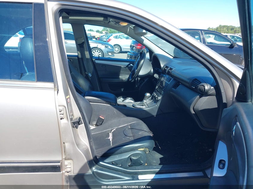 2005 Mercedes-benz C class VIN WDBRF40J55F551310 IAAI salvage auction — LEFT FRONT, Salvage (Oregon), sold $100 on 2026-07-30 (photo 5)