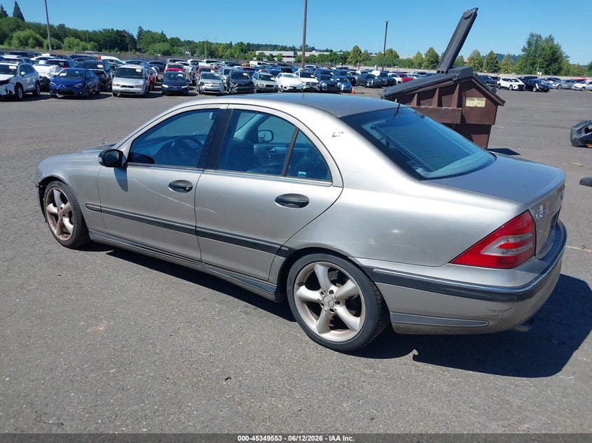 2005 Mercedes-benz C class VIN WDBRF40J55F551310 IAAI salvage auction — LEFT FRONT, Salvage (Oregon), sold $100 on 2026-07-30 (photo 3)