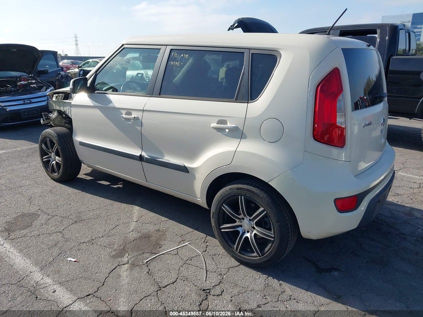 2013 Kia Soul VIN KNDJT2A62D7775830 IAAI salvage auction — FRONT END, Salvage (California), sold $925 on 2026-07-11 (photo 3)