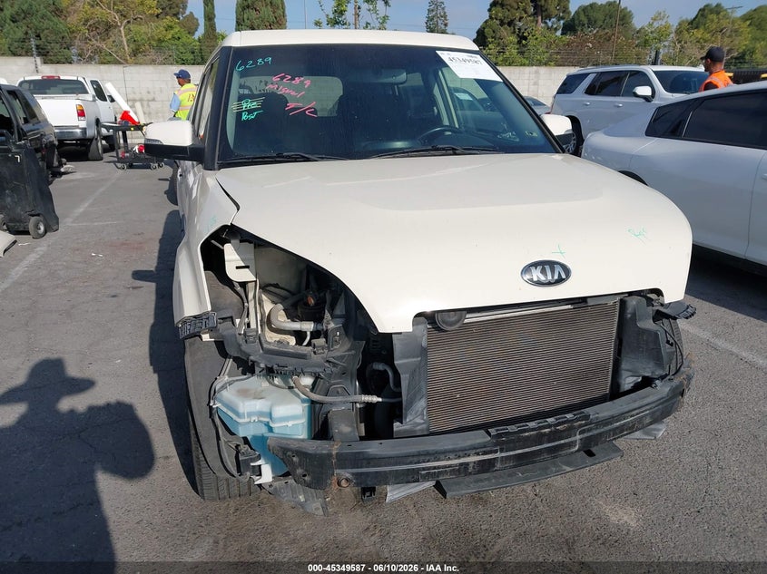 2013 Kia Soul VIN KNDJT2A62D7775830 IAAI salvage auction — FRONT END, Salvage (California), sold $925 on 2026-07-11 (photo 6)