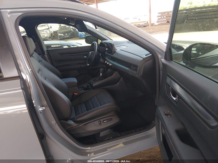 2026 Honda Cr-v VIN 7FARS5H82TE017305 IAAI salvage auction — LEFT & RIGHT, Salvage Title, sold $15,200 on 2026-07-28 (photo 5)