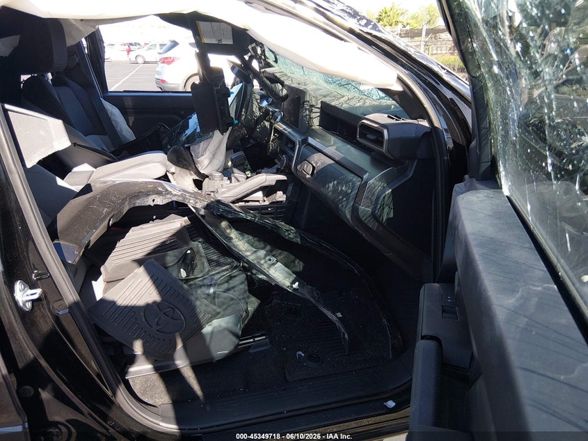 2025 Toyota 4runner VIN JTEVA5BR0S5065864 IAAI salvage auction — ROLLOVER, Salvage Title, sold $5,625 on 2026-07-31 (photo 5)