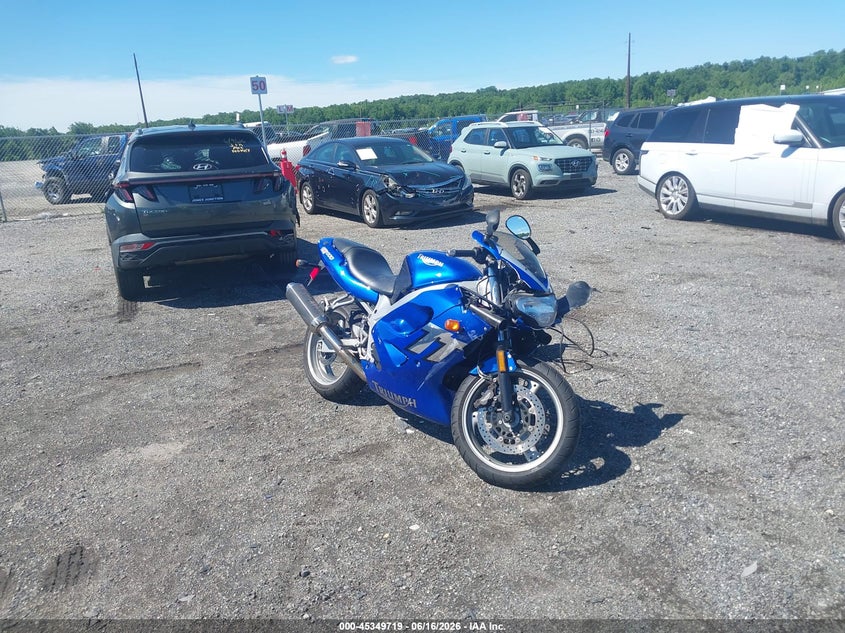 2001 Triumph motorcycle Tt600 VIN SMT800GE11J130614 IAAI salvage auction — FRONT END, Salvage - Greater Than 75% (Maryland), sold $100 on 2026-07-30 (photo 1)