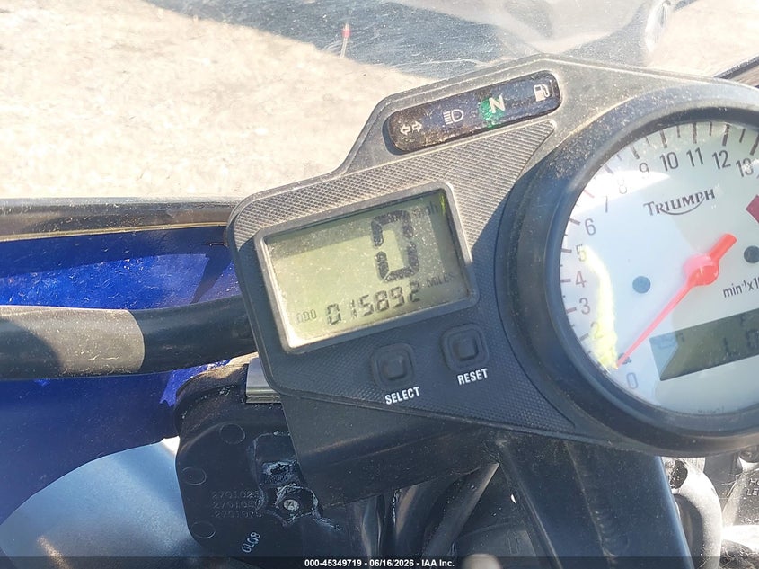 2001 Triumph motorcycle Tt600 VIN SMT800GE11J130614 IAAI salvage auction — FRONT END, Salvage - Greater Than 75% (Maryland), sold $100 on 2026-07-30 (photo 7)