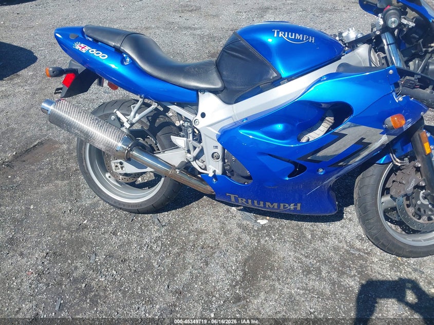 2001 Triumph motorcycle Tt600 VIN SMT800GE11J130614 IAAI salvage auction — FRONT END, Salvage - Greater Than 75% (Maryland), sold $100 on 2026-07-30 (photo 8)