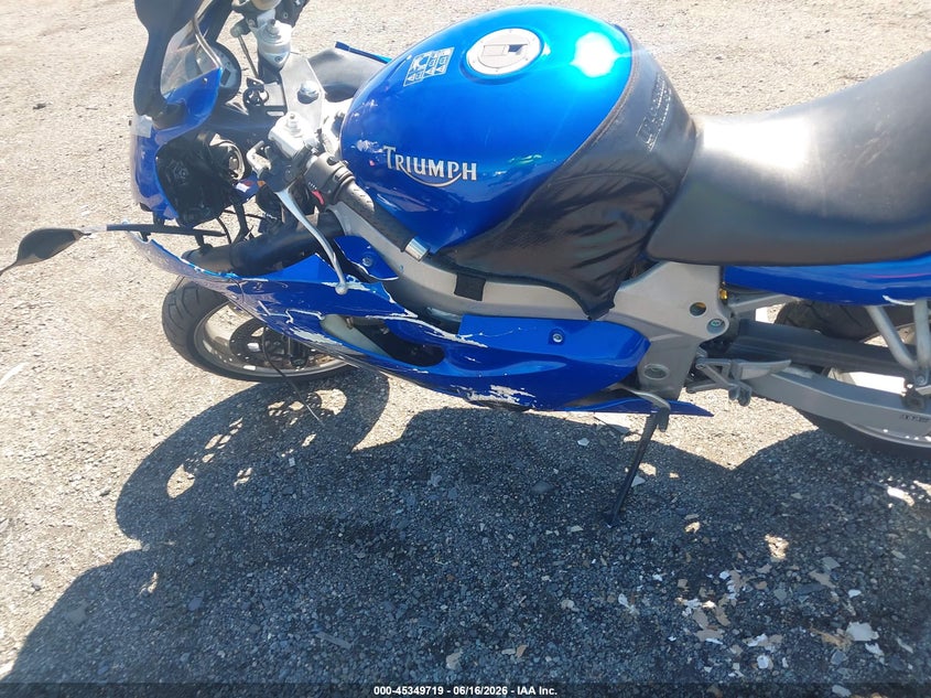 2001 Triumph motorcycle Tt600 VIN SMT800GE11J130614 IAAI salvage auction — FRONT END, Salvage - Greater Than 75% (Maryland), sold $100 on 2026-07-30 (photo 9)