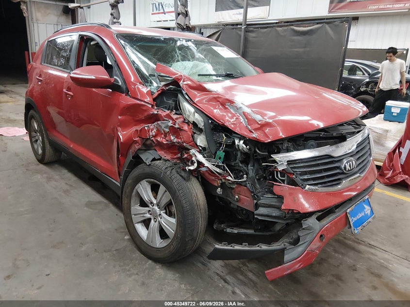 2013 Kia Sportage VIN KNDPB3A27D7404470 IAAI salvage auction — RIGHT FRONT, Salvage Title, sold $725 on 2026-07-14 (photo 1)