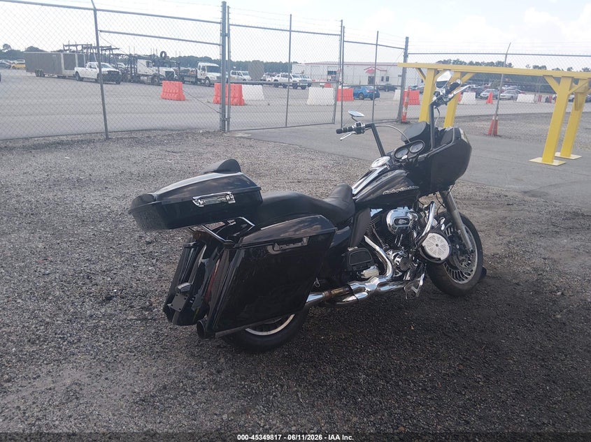 2013 Harley-davidson Road glide VIN 1HD1KGM12DB651116 IAAI salvage auction — RIGHT SIDE, Salvage Title, sold $2,000 on 2026-09-11 (photo 4)