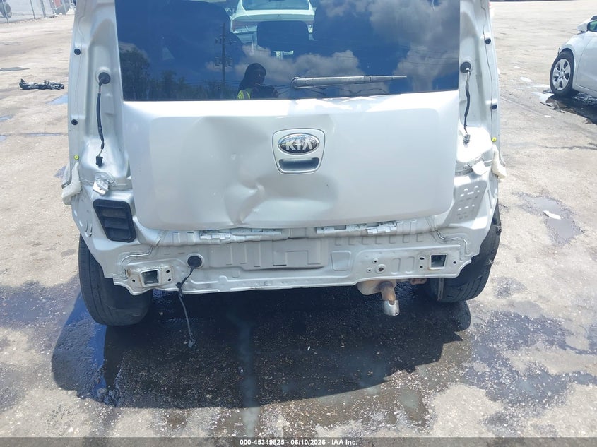 2013 Kia Soul VIN KNDJT2A57D7757668 IAAI salvage auction — REAR END, Rebuildable (Florida), sold $25 on 2026-07-07 (photo 6)