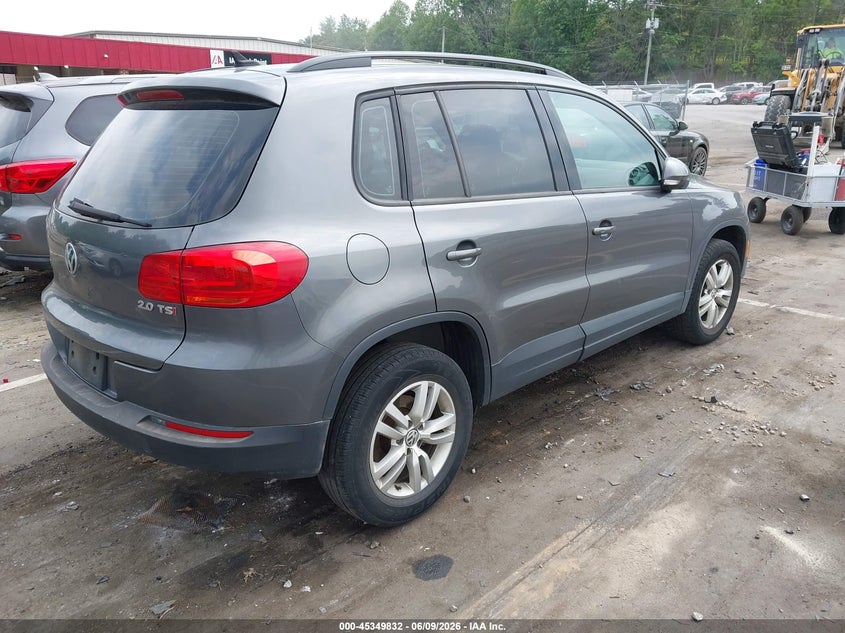 2017 Volkswagen Tiguan VIN WVGAV7AX0HK029360 IAAI salvage auction — NORMAL WEAR, Salvage Title, sold $525 on 2026-07-23 (photo 4)