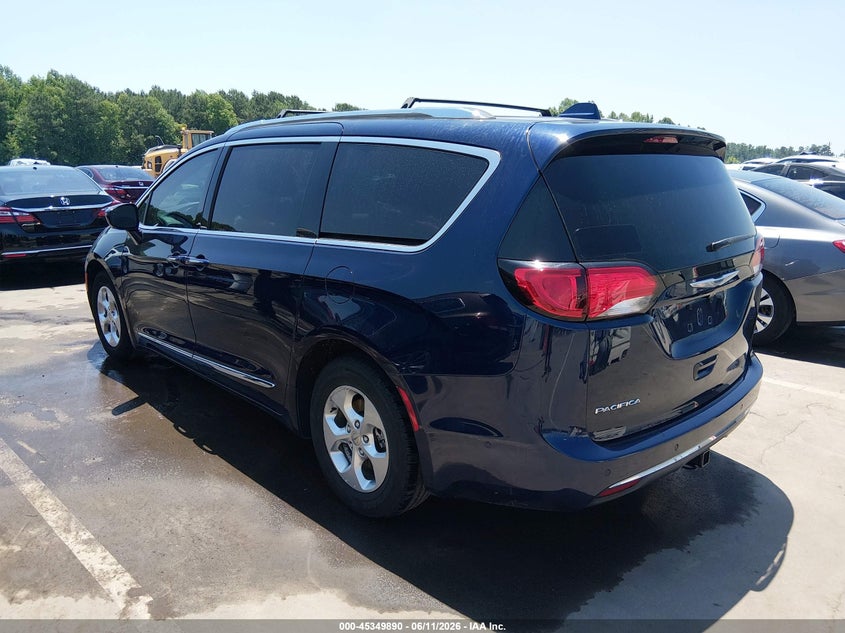 2017 Chrysler Pacifica VIN 2C4RC1EG5HR763367 IAAI salvage auction — RIGHT FRONT, Salvage Title, sold $3,300 on 2026-07-19 (photo 3)