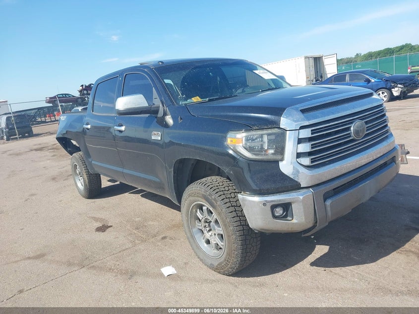 2018 Toyota Tundra VIN 5TFAW5F17JX715172 IAAI salvage auction — REAR END, Regular (South Dakota), sold $7,300 on 2026-07-31 (photo 1)