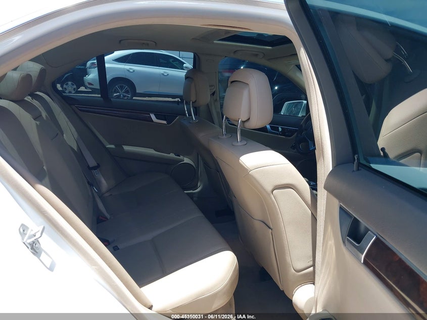 2013 Mercedes-benz C-klasse VIN WDDGF4HB1DR274115 IAAI salvage auction — RIGHT SIDE, Original (Texas), sold $1,400 on 2026-08-04 (photo 8)