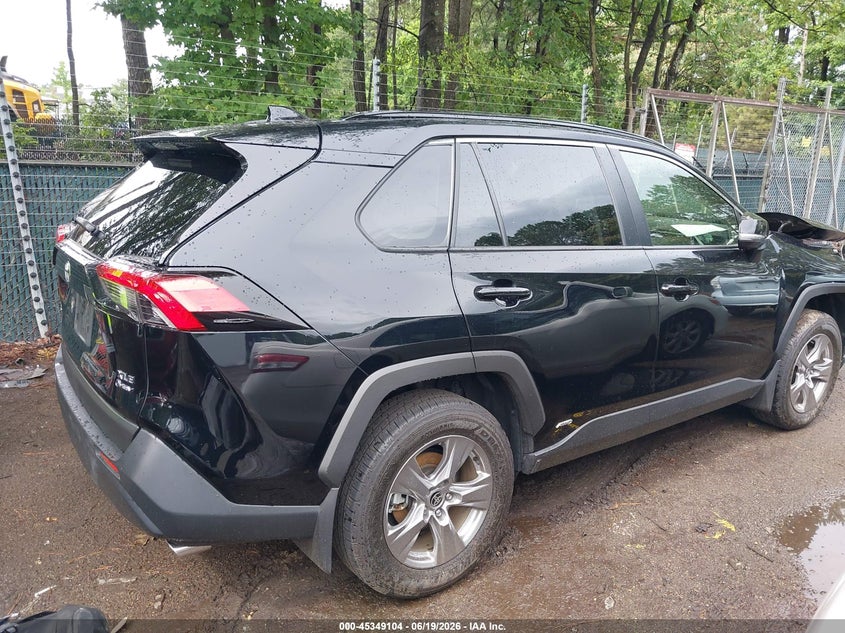 2025 Toyota Rav 4 VIN JTMRWRFV4SD279090 IAAI salvage auction — FRONT END, Salvage (Virginia), sold $13,400 on 2026-07-16 (photo 4)