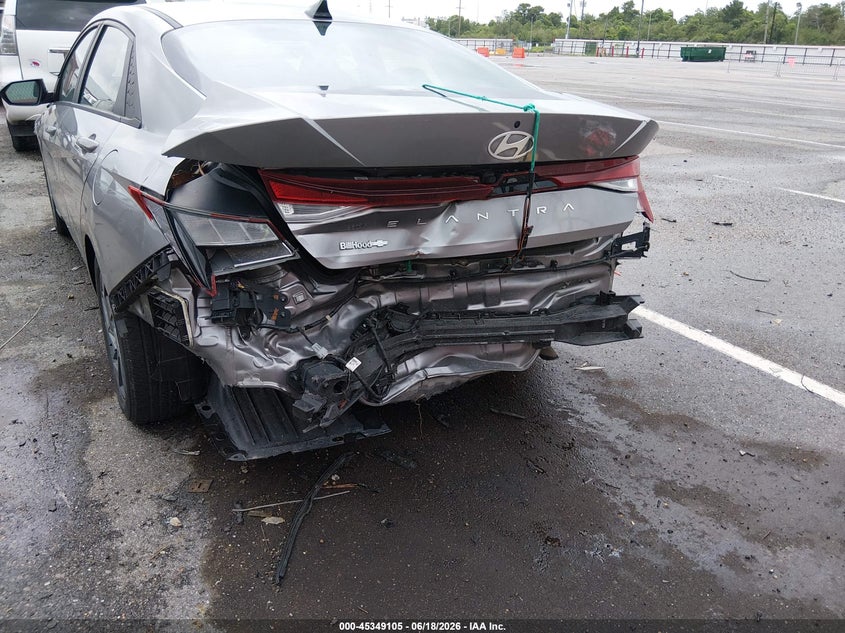 2024 Hyundai Elantra VIN KMHLM4DG1RU657455 IAAI salvage auction — FRONT & REAR, Salvage Title, sold $4,000 on 2026-07-27 (photo 6)