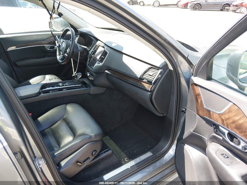 2016 Volvo Xc90 VIN YV4A22PK4G1026474 IAAI salvage auction — REAR END, Salvage Title, sold $4,250 on 2026-07-12 (photo 5)