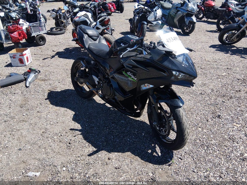 2024 Kawasaki Ninja VIN ML5EXGG12RDA12727 IAAI salvage auction — LEFT SIDE, Salvage (Idaho), sold $1,150 on 2026-07-08 (photo 1)