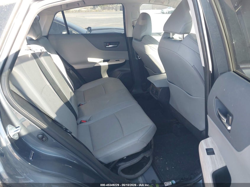 2021 Toyota Venza VIN JTEAAAAH7MJ056895 IAAI salvage auction — MECHANICAL, Salvage Title, sold $13,000 on 2026-07-22 (photo 8)