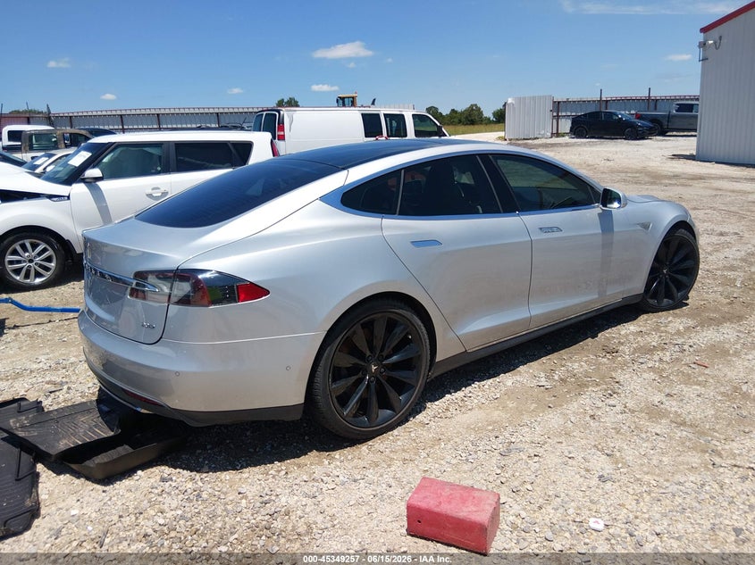 2015 Tesla Model s VIN 5YJSA1E27FF116425 IAAI salvage auction — FRONT END, Salvage (Arkansas), sold $2,200 on 2026-07-30 (photo 4)