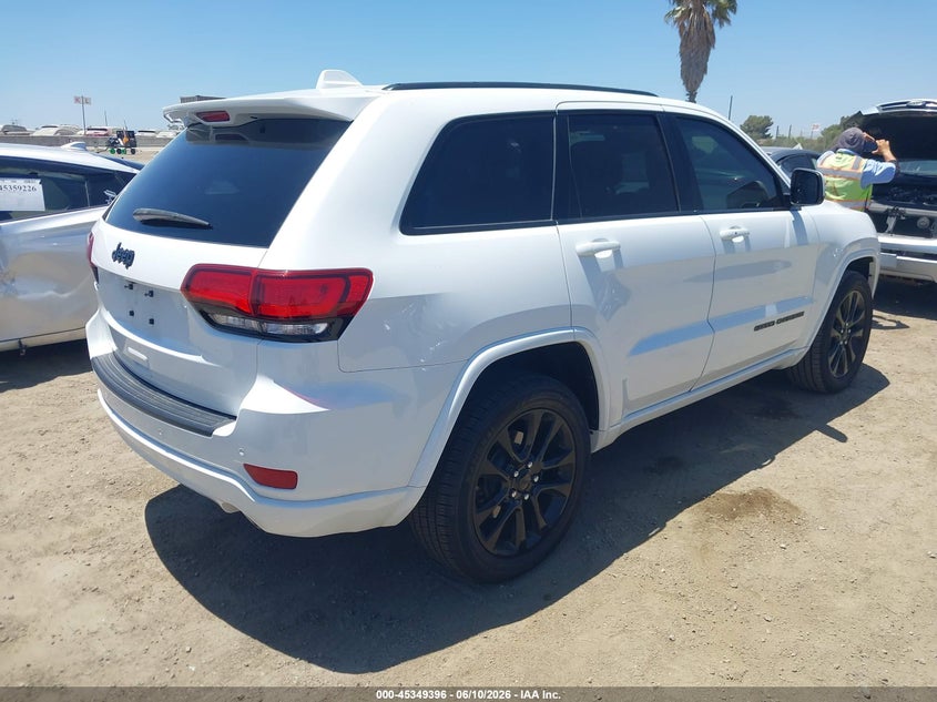 2020 Jeep Grand cherokee VIN 1C4RJEAGXLC244691 IAAI salvage auction — LEFT SIDE, Salvage Title, sold $4,900 on 2026-07-22 (photo 4)