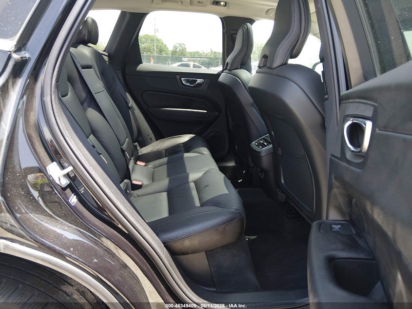 2020 Volvo Xc60 VIN YV4A22RL5L1580011 IAAI salvage auction — HAIL, Clear (Kansas), sold $11,400 on 2026-08-01 (photo 8)