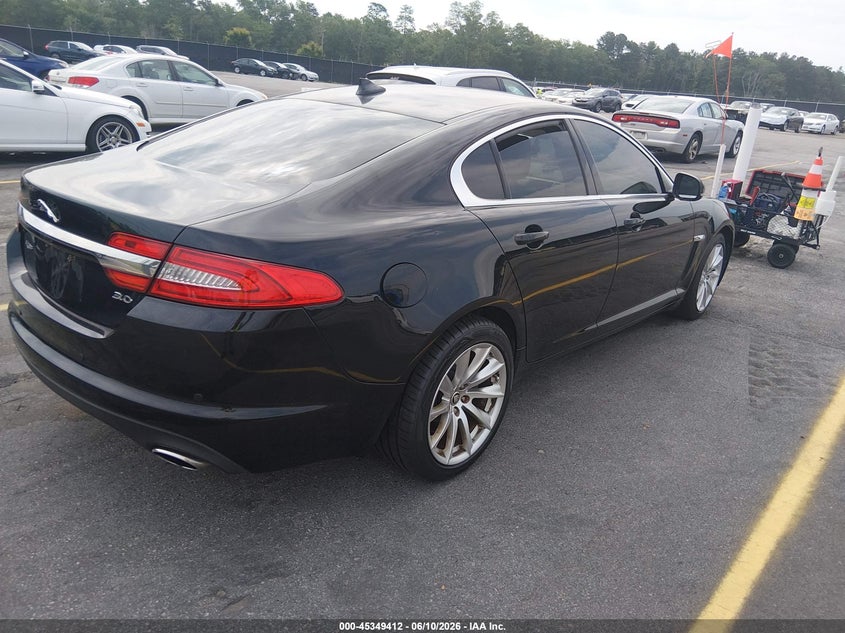 2013 Jaguar Xf VIN SAJWA0E76D8S73479 IAAI salvage auction — ENGINE DAMAGE, Clear (South Carolina), sold $375 on 2026-07-15 (photo 4)