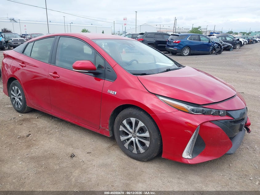 2021 Toyota Prius VIN JTDKAMFP8M3186912 IAAI salvage auction — LEFT FRONT, Salvage Title, sold $4,750 on 2026-07-29 (photo 1)