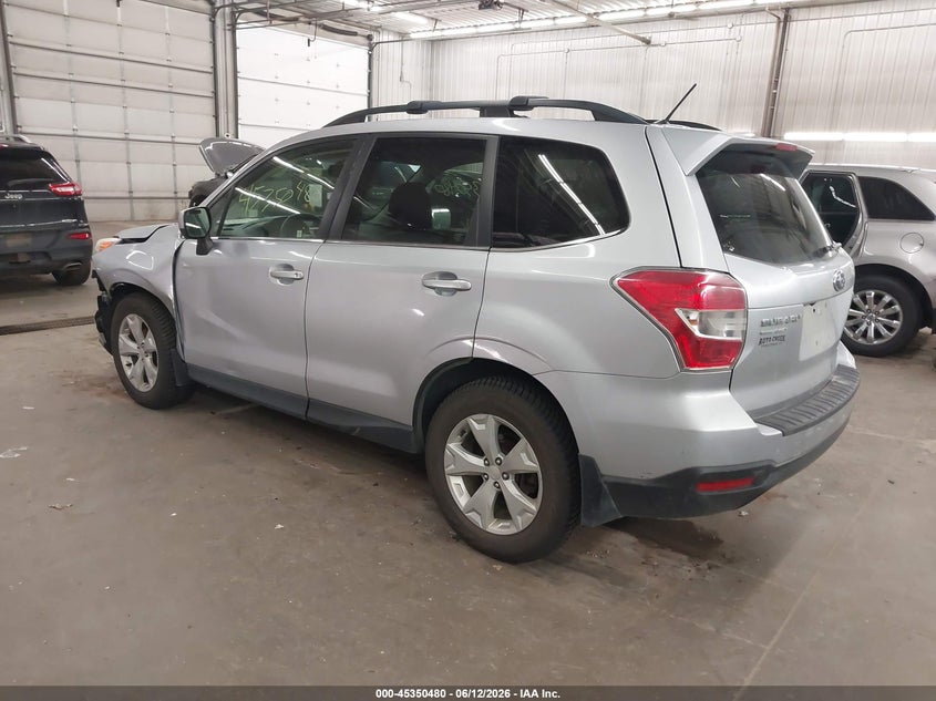 2014 Subaru Forester VIN JF2SJAHC2EH535271 IAAI salvage auction — FRONT END, Prior Salvage (Minnesota), sold $1,300 on 2026-07-31 (photo 3)