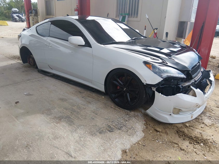 2011 Hyundai Genesis VIN KMHHU6KH3BU049309 IAAI salvage auction — FRONT & REAR, Rebuildable (Florida), sold $525 on 2026-07-14 (photo 1)