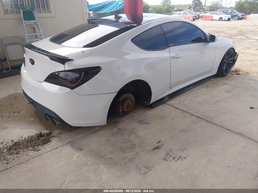 2011 Hyundai Genesis VIN KMHHU6KH3BU049309 IAAI salvage auction — FRONT & REAR, Rebuildable (Florida), sold $525 on 2026-07-14 (photo 4)