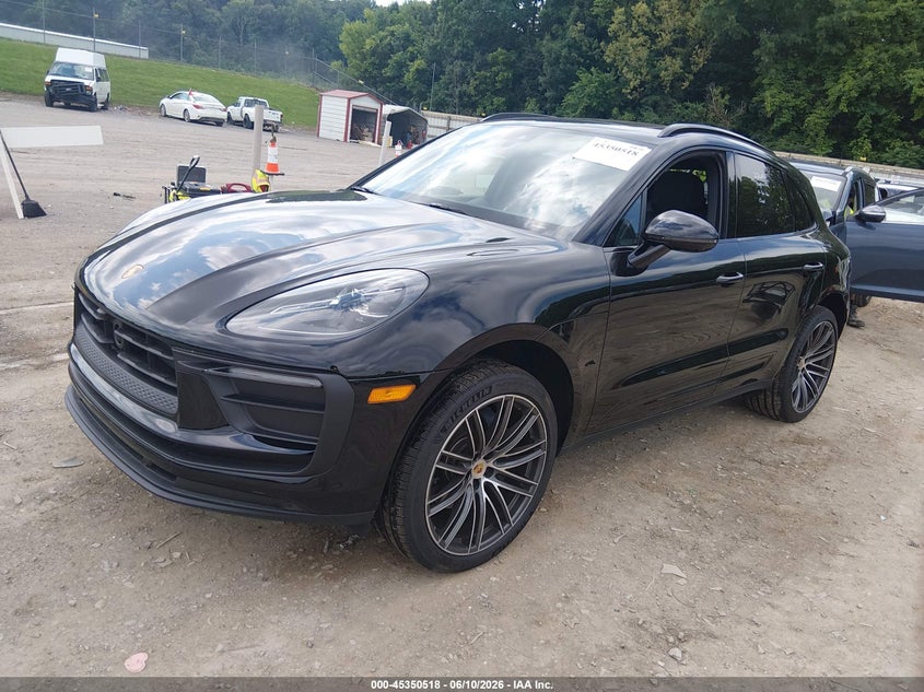 2026 Porsche Macan VIN WP1AA2A59TLB01563 IAAI salvage auction — RIGHT SIDE, Clear (Tennessee), sold $38,000 on 2026-07-27 (photo 2)