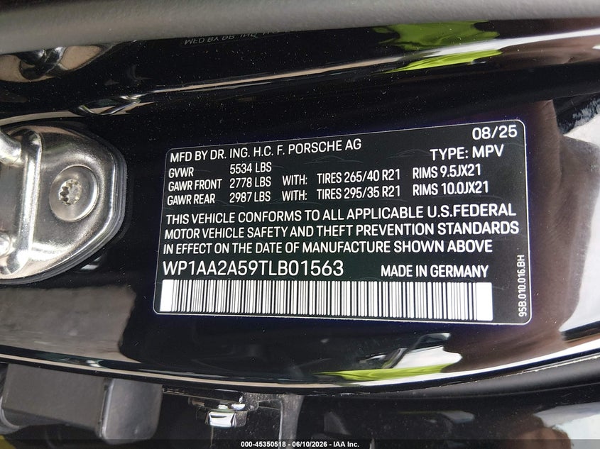 2026 Porsche Macan VIN WP1AA2A59TLB01563 IAAI salvage auction — RIGHT SIDE, Clear (Tennessee), sold $38,000 on 2026-07-27 (photo 9)