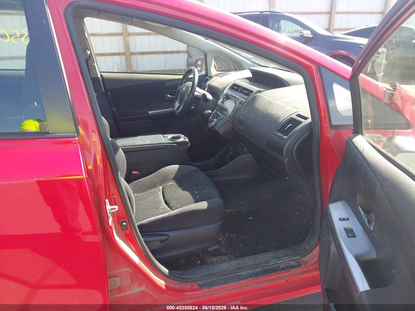 2015 Toyota Prius v VIN JTDZN3EU7FJ029617 IAAI salvage auction — NORMAL WEAR, Salvage Title, sold $225 on 2026-07-21 (photo 5)