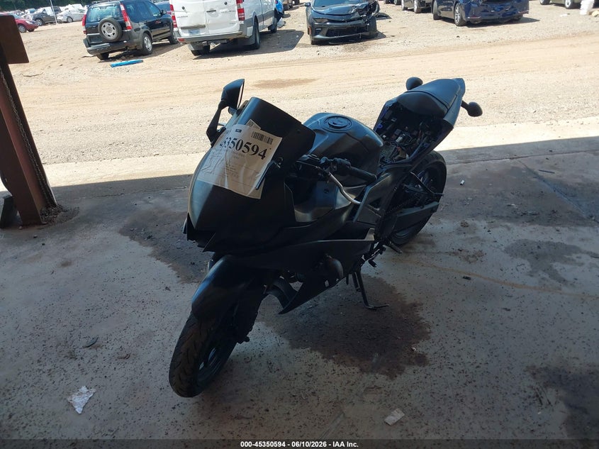 2023 Yamaha Yzf VIN MH3RH18Y0PK012987 IAAI salvage auction — THEFT, Clear (Alabama), sold $725 on 2026-07-28 (photo 2)