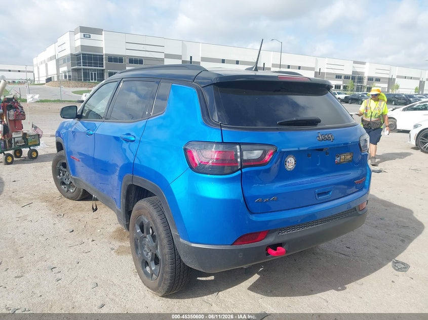 2024 Jeep Compass VIN 3C4NJDDN8RT585782 IAAI salvage auction — SIDE, Salvage (Texas), sold $25 on 2026-07-09 (photo 3)