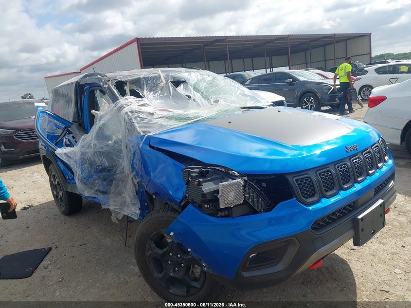 2024 Jeep Compass VIN 3C4NJDDN8RT585782 IAAI salvage auction — SIDE, Salvage (Texas), sold $25 on 2026-07-09 (photo 6)