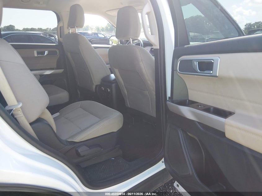 2023 Ford Explorer VIN 1FMSK8DH9PGA18611 IAAI salvage auction — SIDE, Salvage Title, sold $6,100 on 2026-07-31 (photo 8)