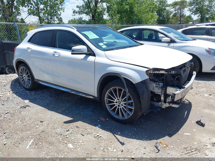 2013 Mercedes-benz C-klasse VIN WDDGF4HB4DR290941 IAAI salvage auction — LEFT & RIGHT, Salvage (Illinois), sold $275 on 2026-07-28 (photo 1)