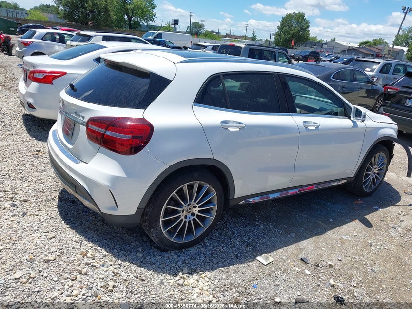 2013 Mercedes-benz C-klasse VIN WDDGF4HB4DR290941 IAAI salvage auction — LEFT & RIGHT, Salvage (Illinois), sold $275 on 2026-07-28 (photo 4)